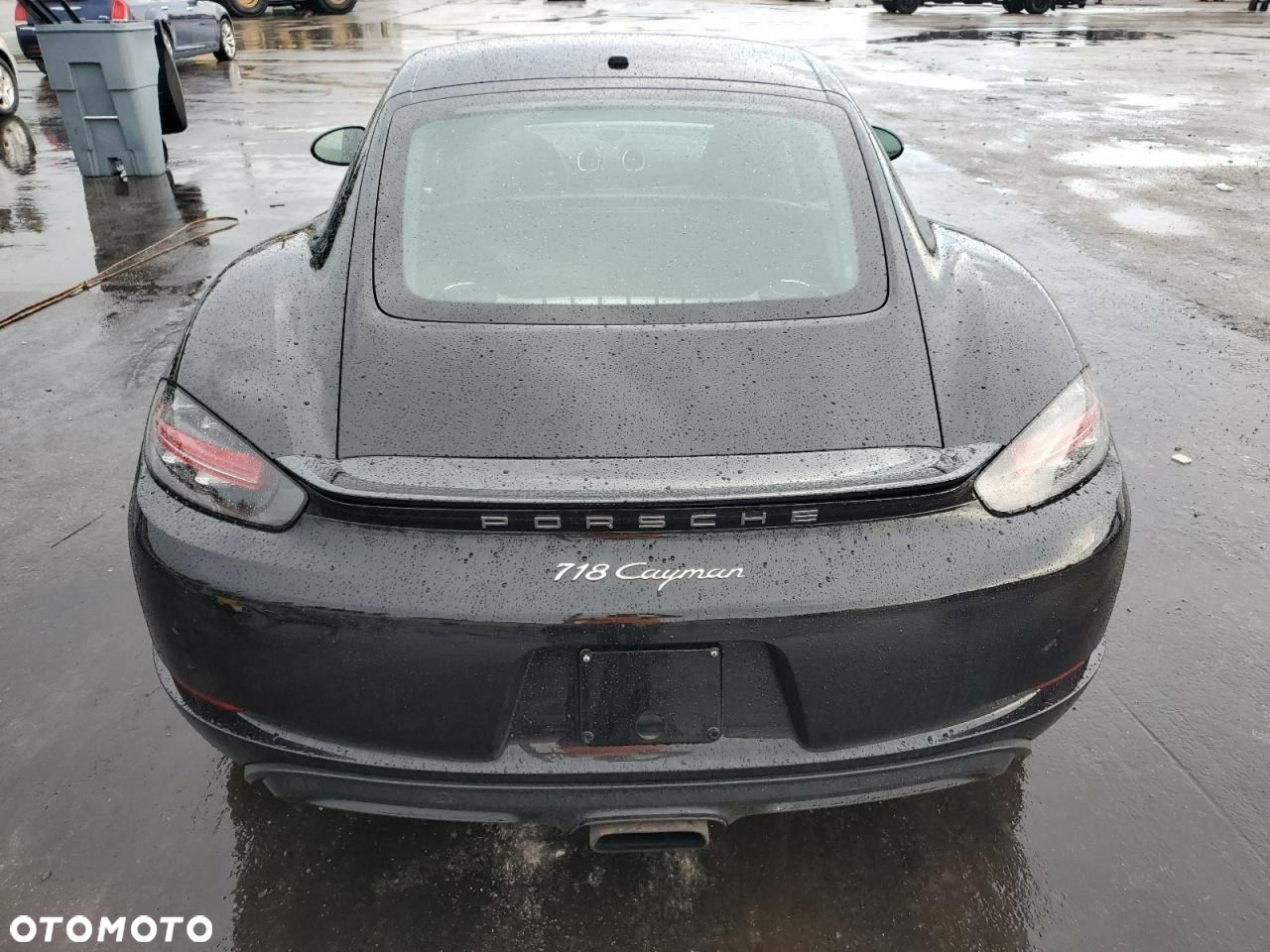 Porsche 718 Cayman - 7