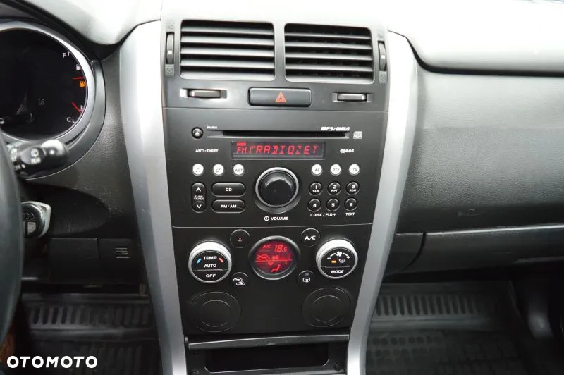 Suzuki Grand Vitara - 26