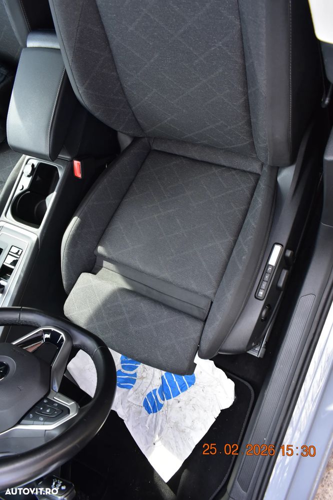 Volkswagen Golf 2.0 TDI DSG Style - 19