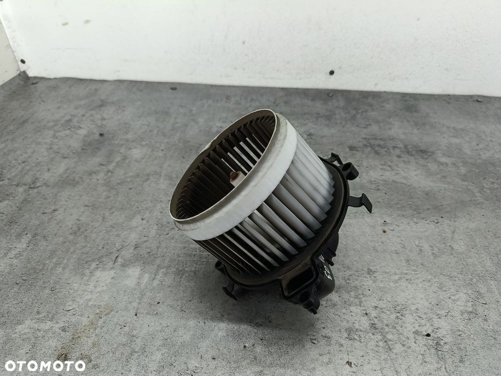 WENTYLATOR NAWIEWU CITROEN C4 GRAND PICASSO I 9654652480  F011500015 - 4