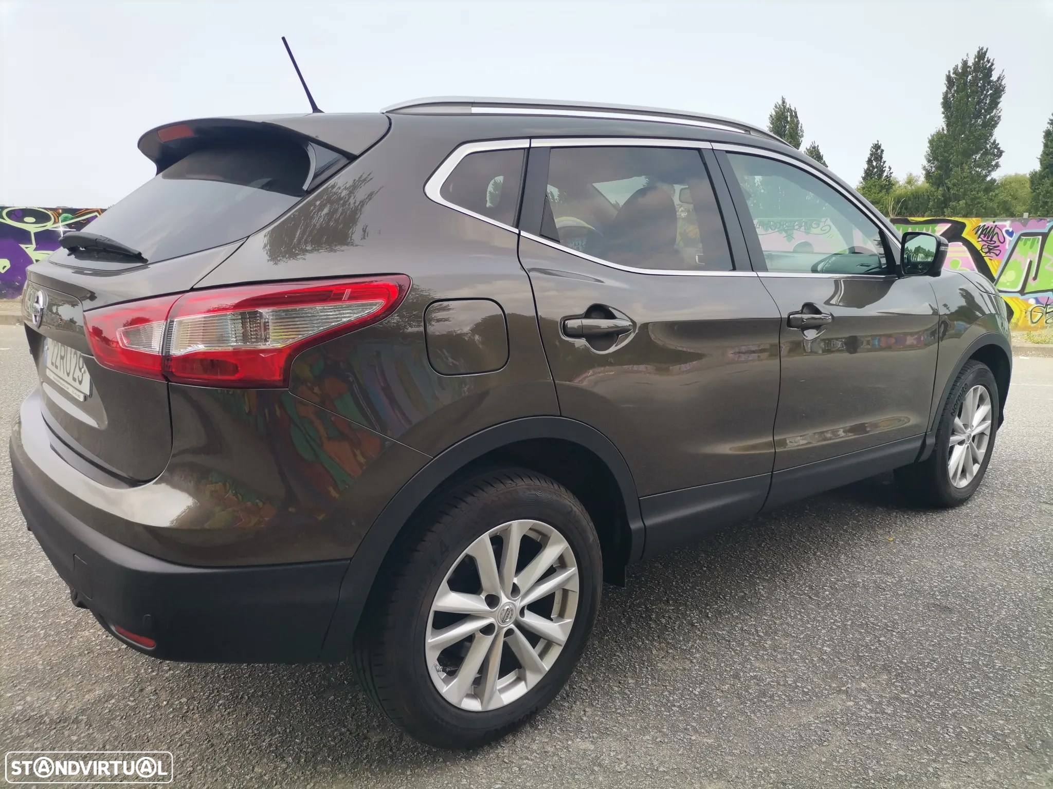 Nissan Qashqai 1.5 dCi N-Connecta - 9