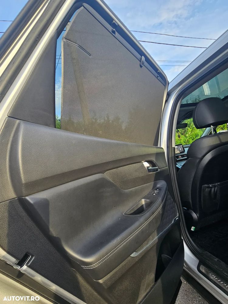 Hyundai Santa Fe Plug-in Hybrid 1.6 l 265 CP 4WD 6AT Luxury - 17