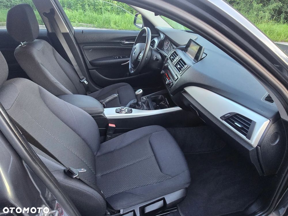 BMW Seria 1 - 21