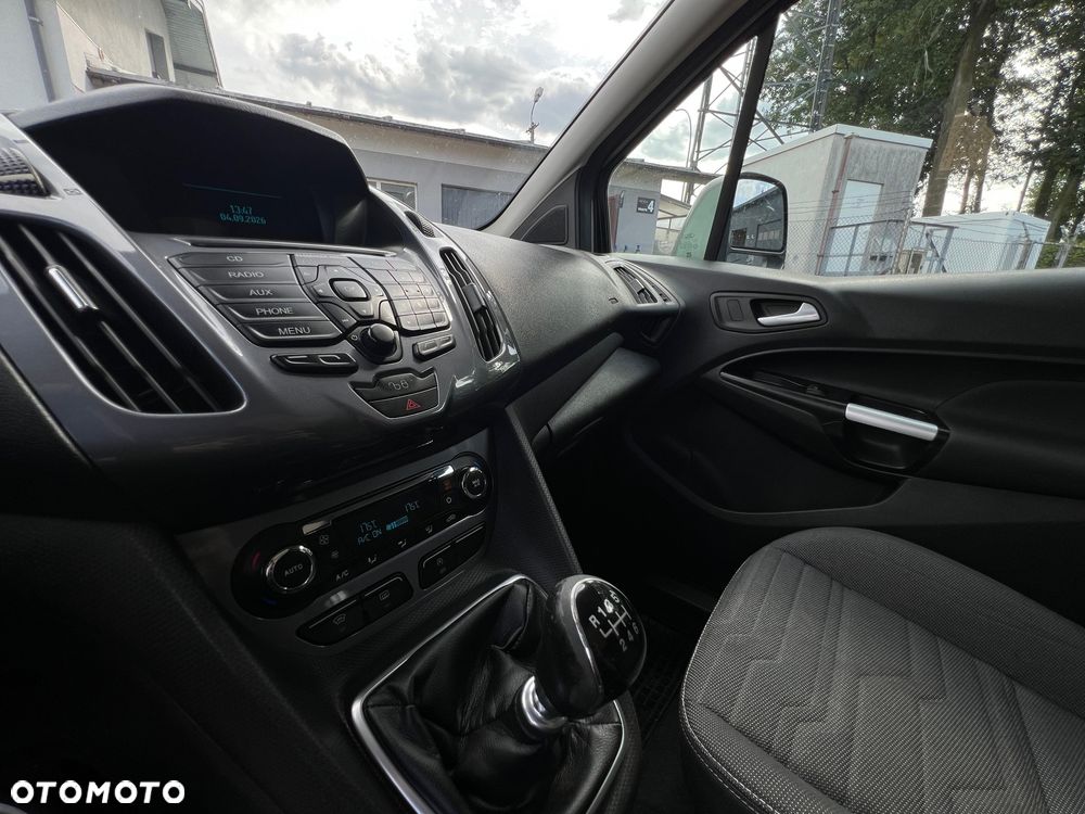 Ford Tourneo Connect - 39