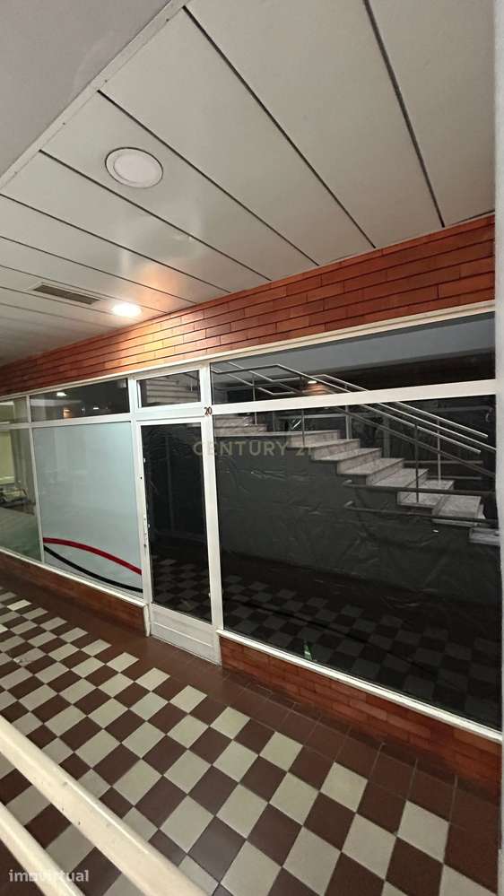 Loja Comercial I Guimarães - Grande imagem: 5/7
