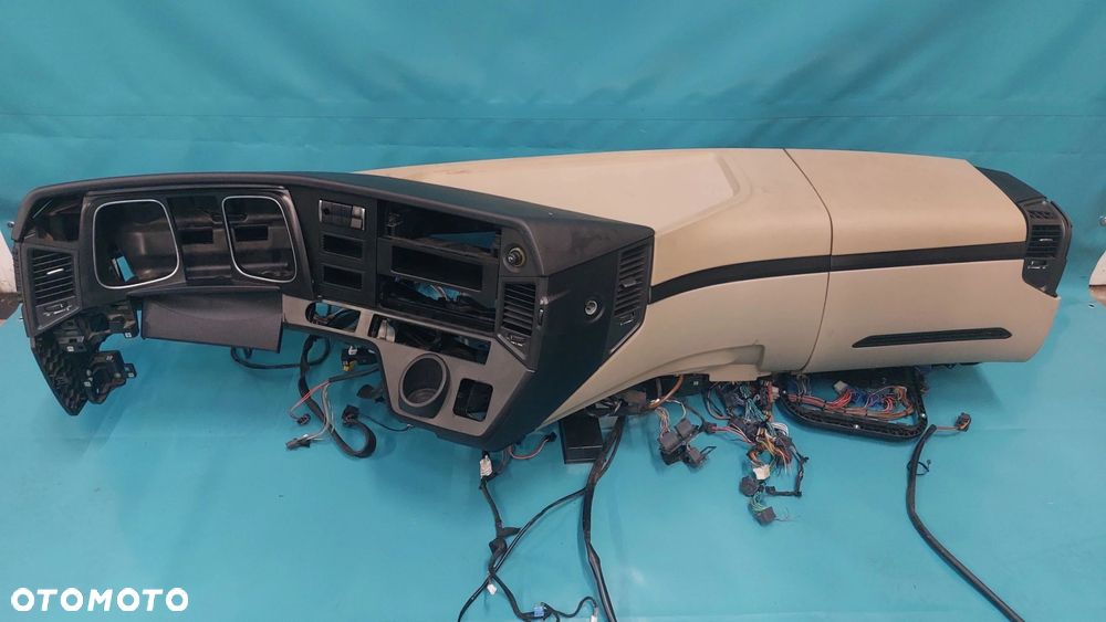 MERCEDES ACTROS MP4 KOKPIT DESKA ROZDZIELCZA BIG SPACE - 1