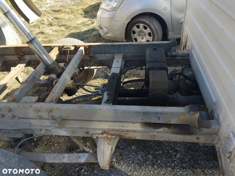 Mercedes-Benz Sprinter - 4