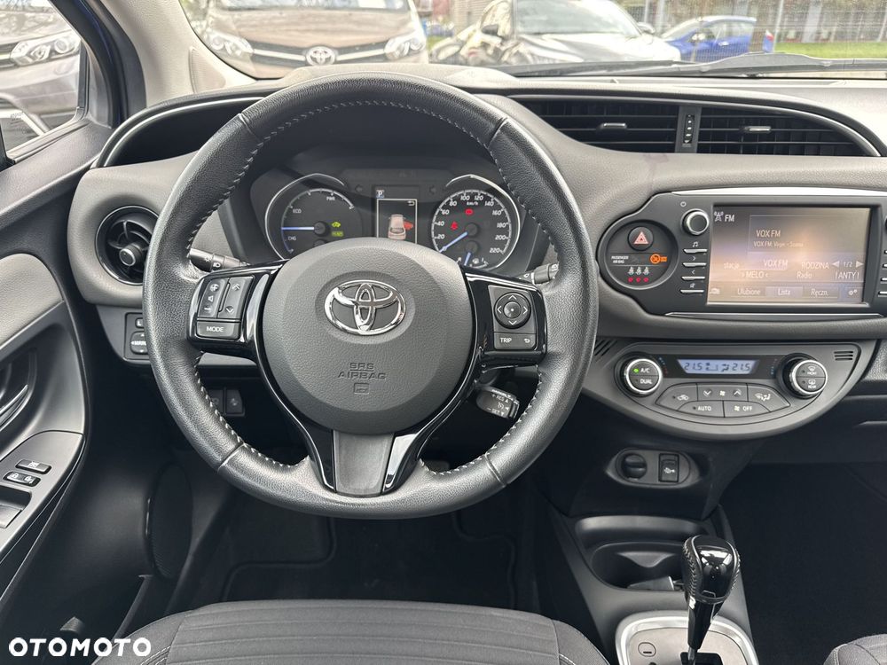 Toyota Yaris - 12