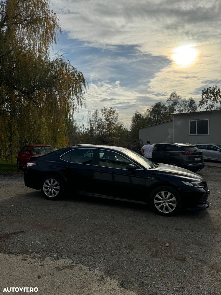 Toyota Camry Business Edition - 6