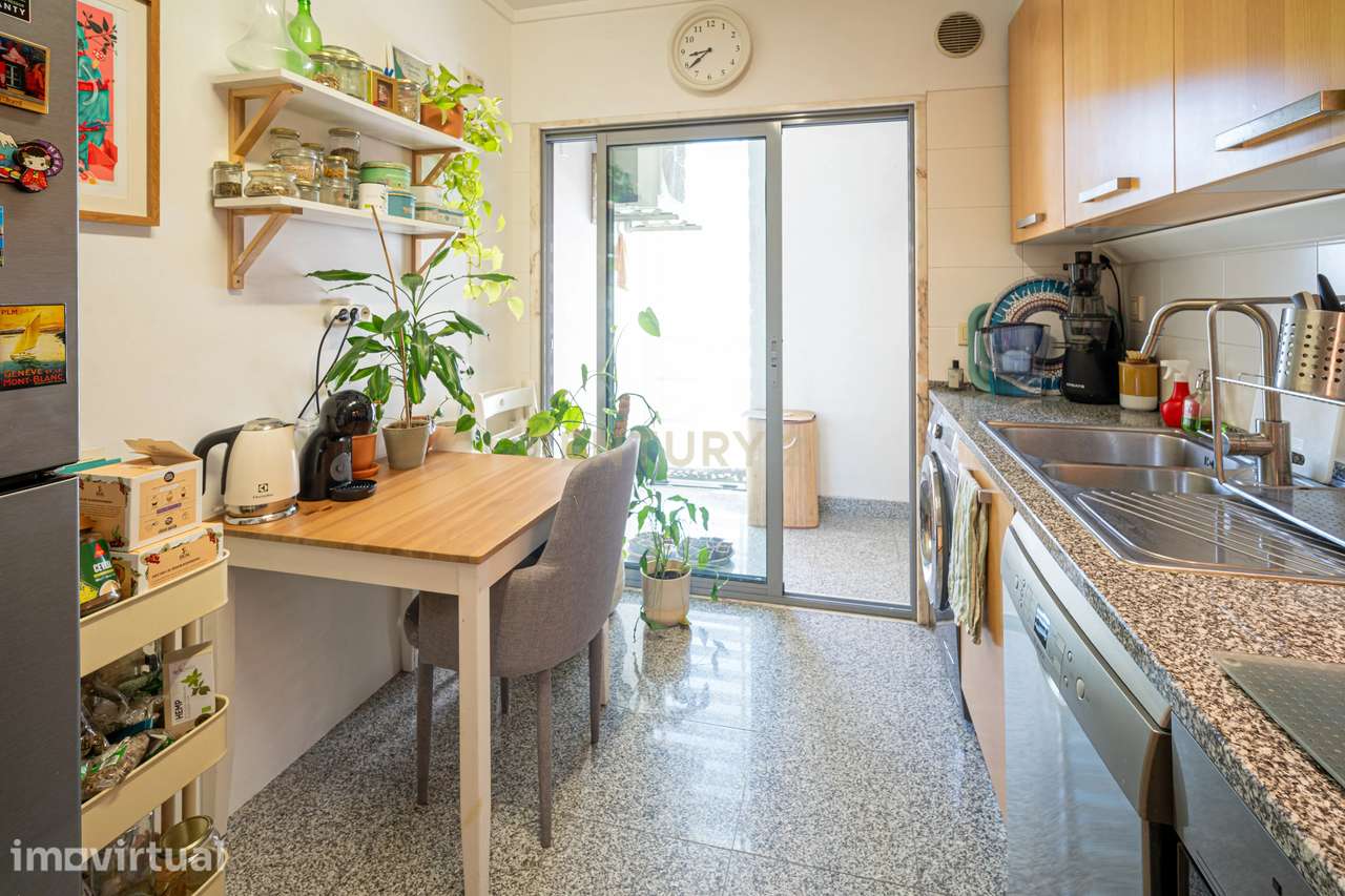 T1 no Condomínio Telheiras Residence na Quinta dos Barros em Lisboa - Grande imagem: 3/27