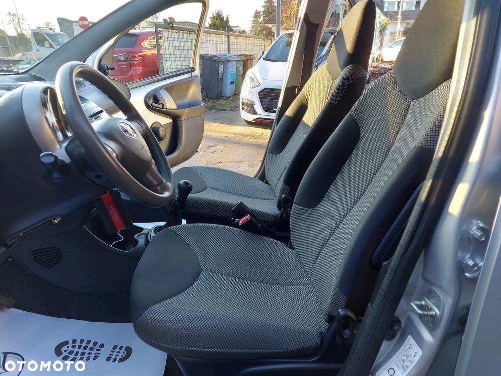 Toyota Aygo Cool&Go - 21