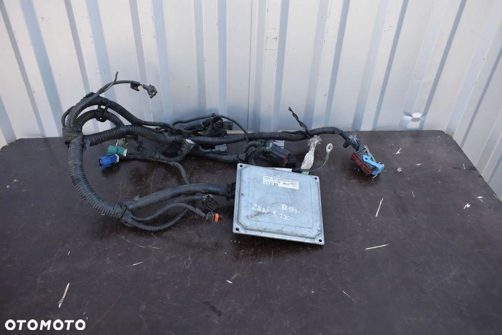 KOMPUTER STEROWNIK SILNIKA  FORD FOCUS MK2 1.6 16V - 1