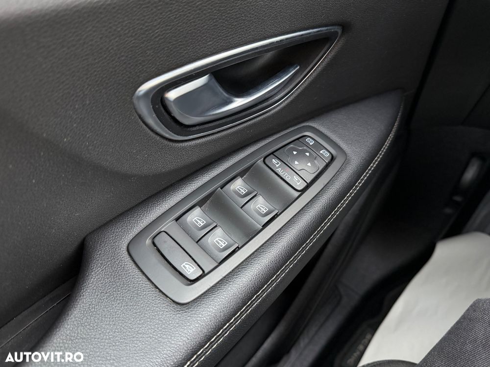 Renault Grand Scenic TCe 140 GPF BUSINESS EDITION - 22