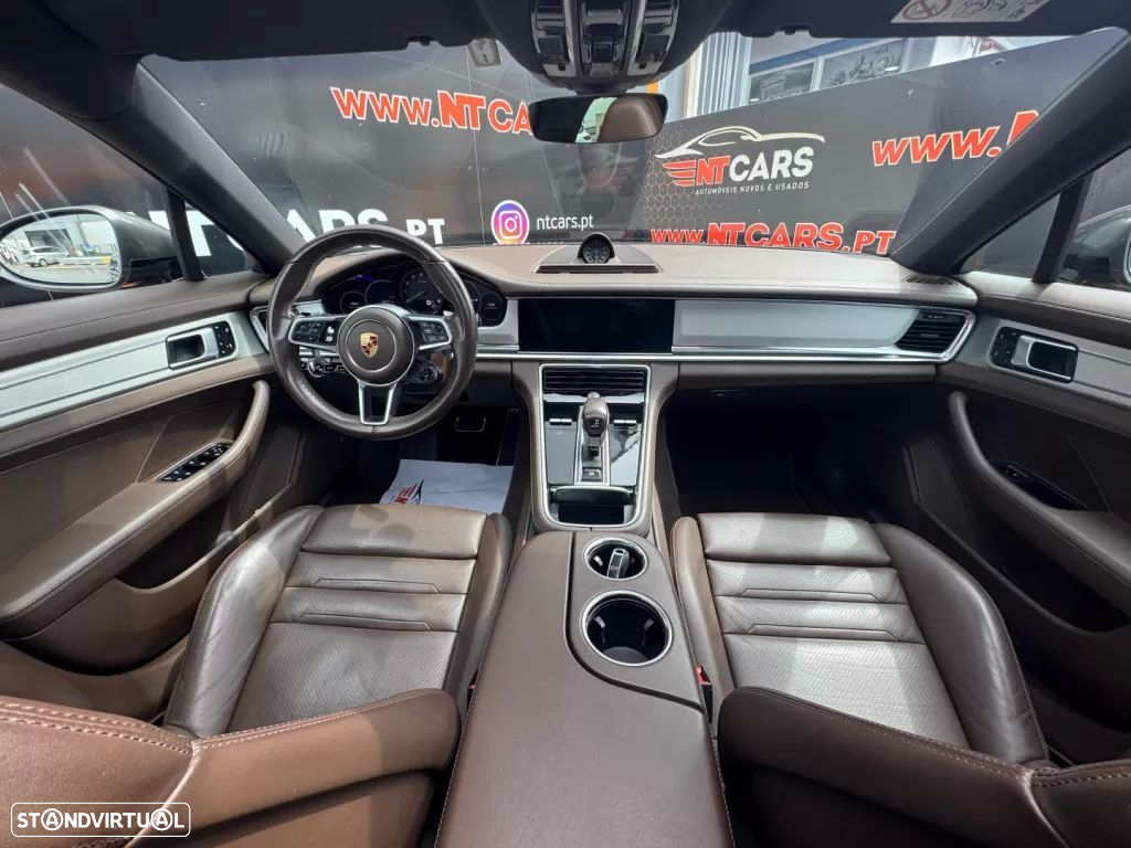 Porsche Panamera Sport Turismo 4 E-Hybrid - 3