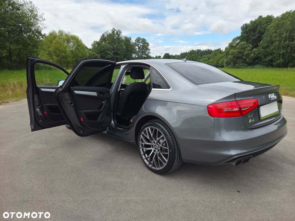 Audi A4 Limousine - 22