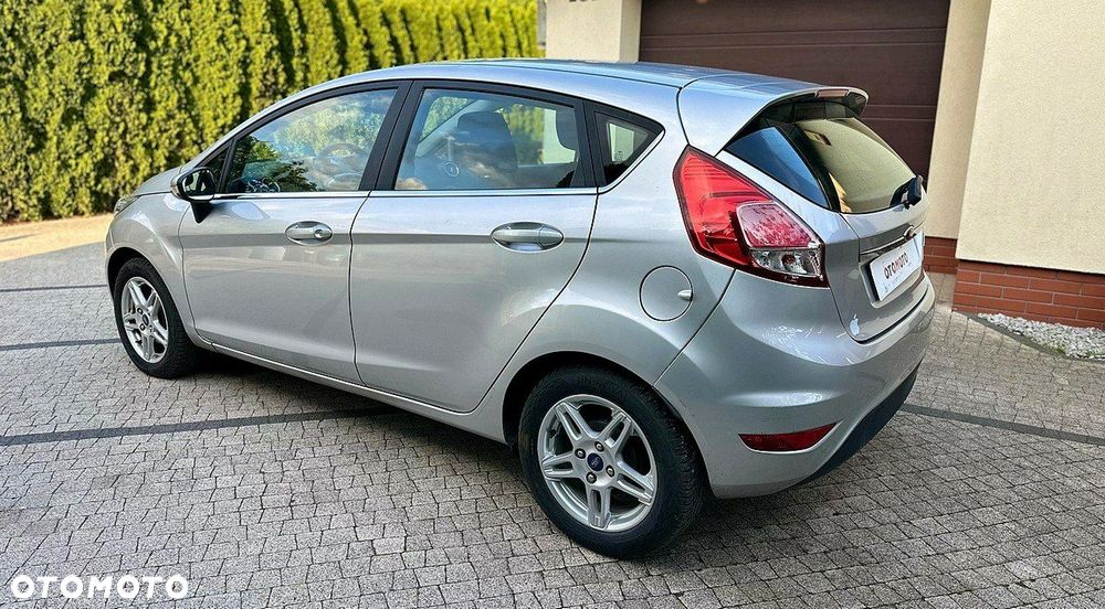 Ford Fiesta - 17