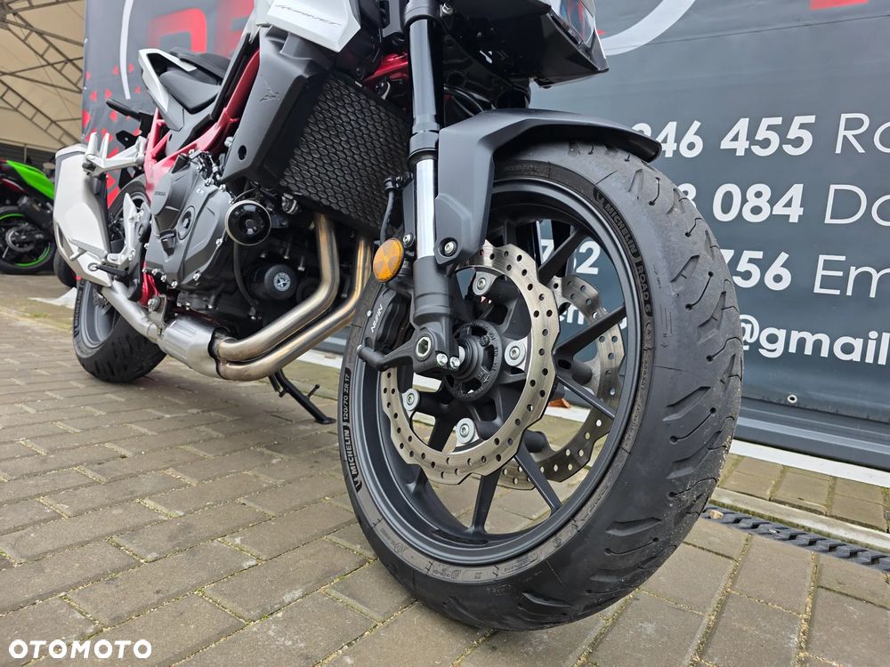 Honda CB - 27