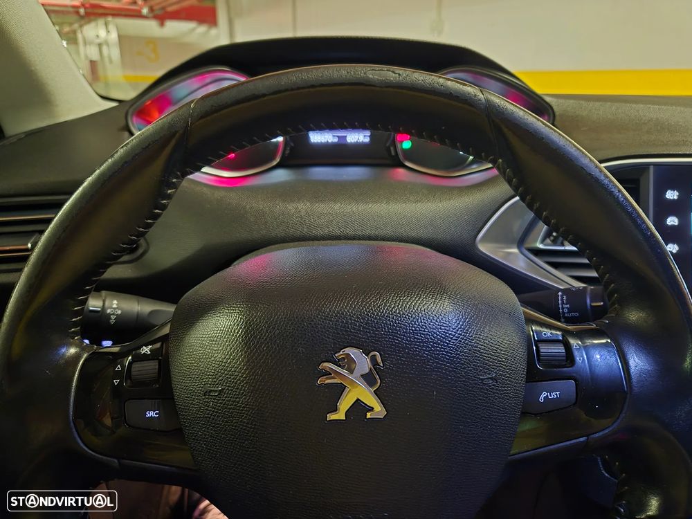 Peugeot 308 SW 1.6 e-HDi Allure - 22