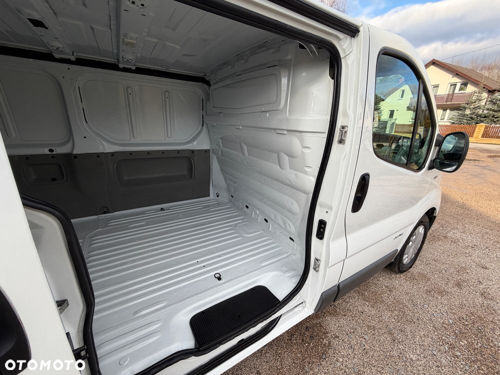 Renault trafic - 25
