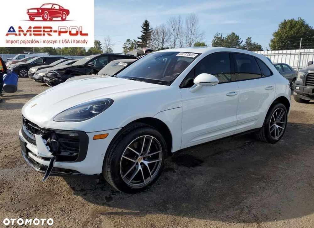 Porsche Macan - 1