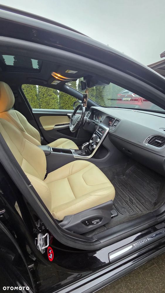 Volvo V60 T5 Geartronic RDesign - 5