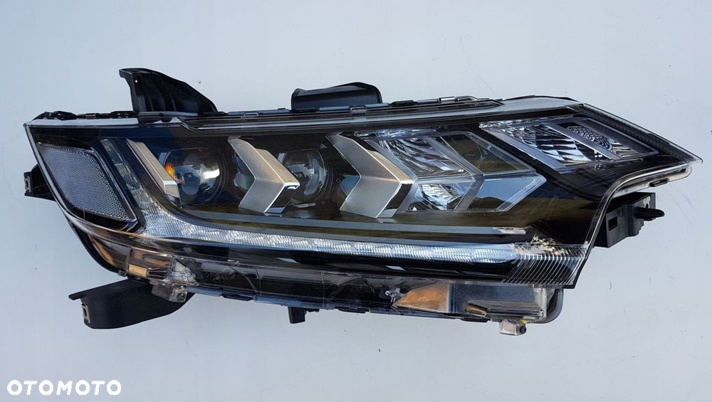 lampa prawa przód mitsubishi outlander 3 lift - 10