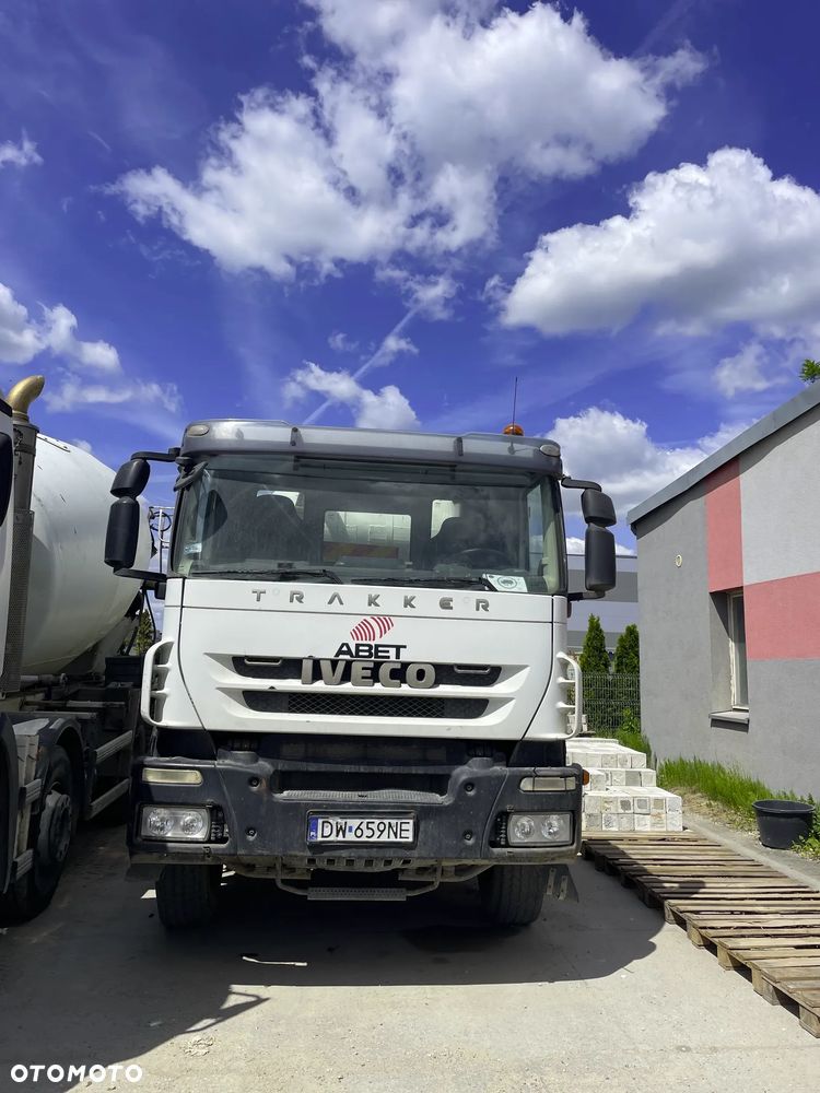 Iveco TRAKKER - 2