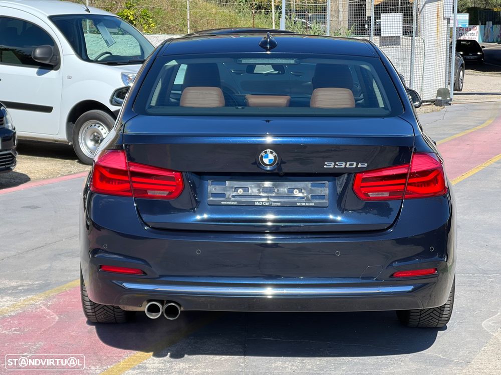 BMW 330 e iPerformance Line Luxury - 3