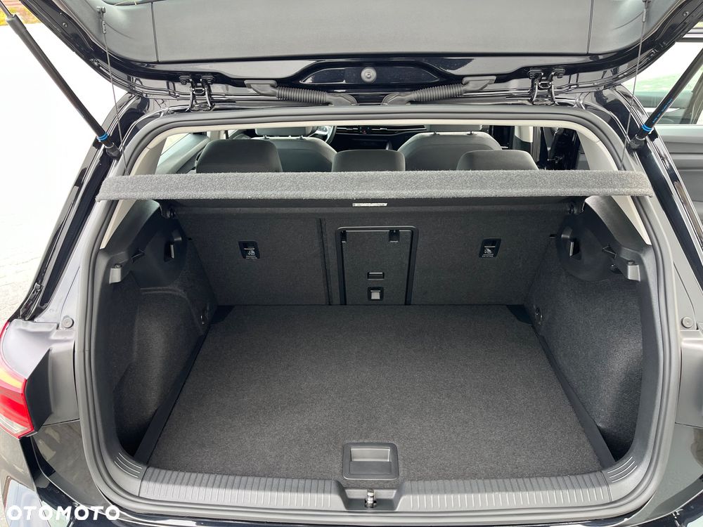 Volkswagen Golf 1.5 eTSI EVO Active DSG - 7