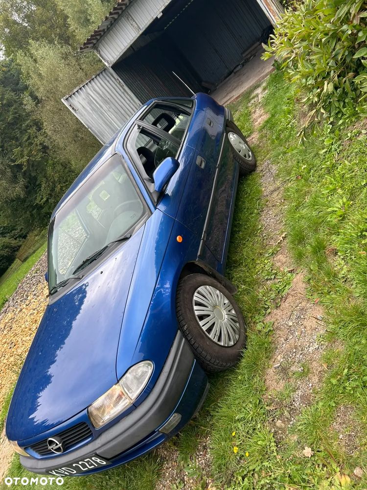 Opel Astra 1.4 GL (abs) - 3