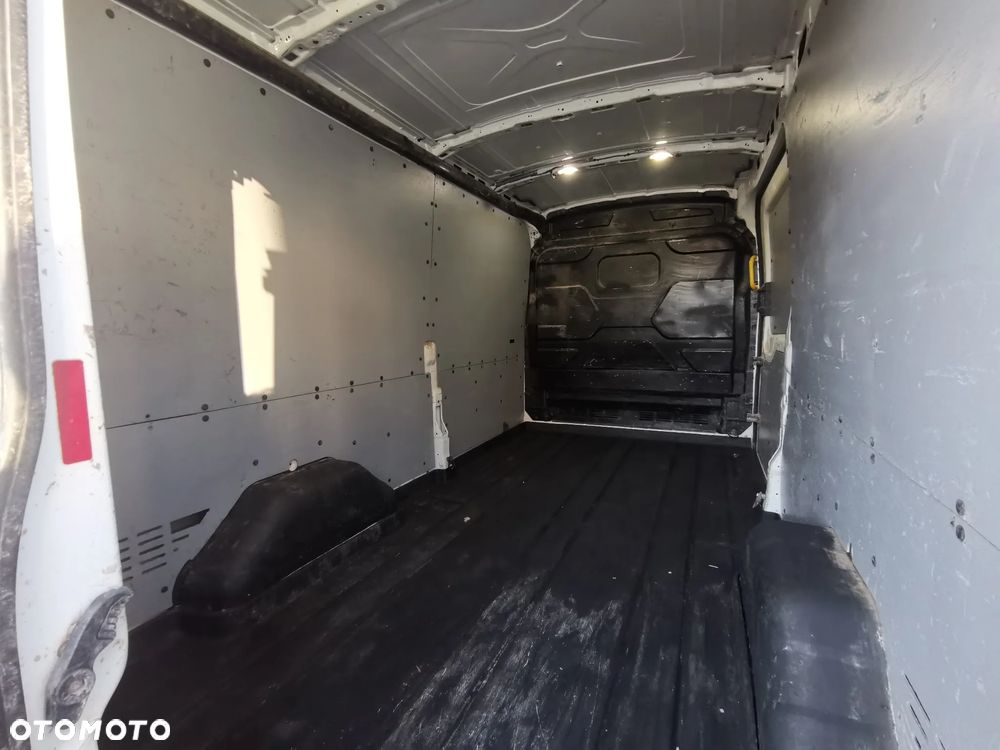 Ford Transit - 9