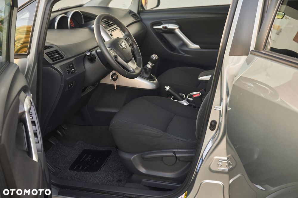 Toyota Verso 1.8 5-Sitzer Executive - 18