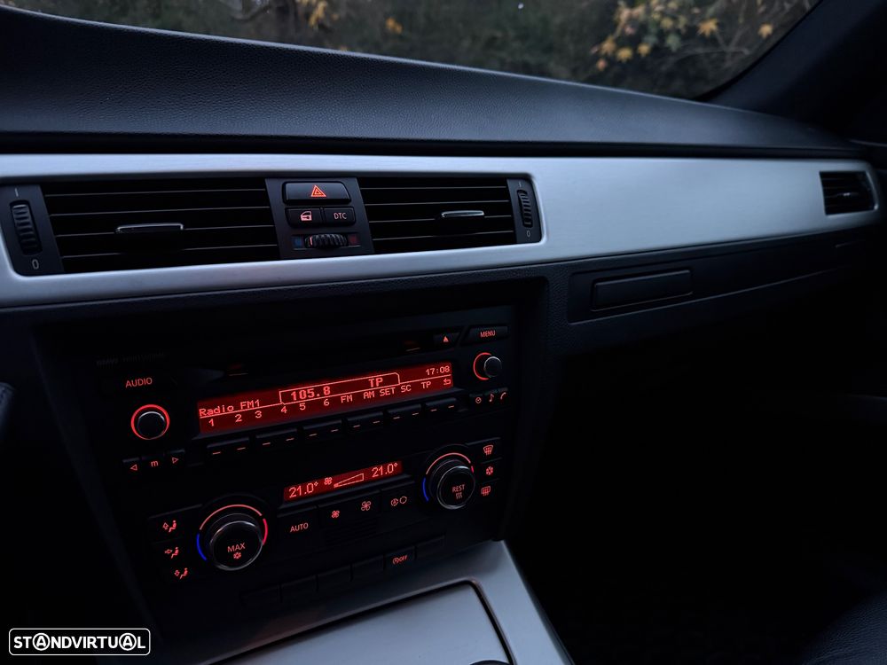 BMW 320 d Coupe - 18