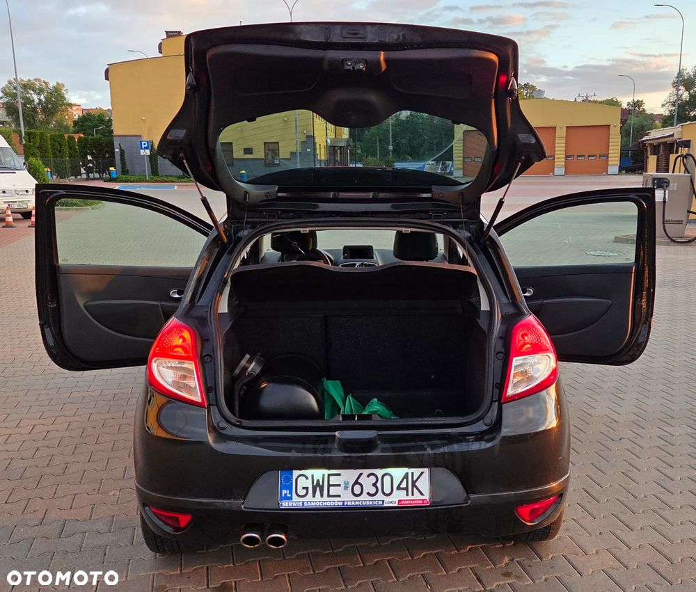 Renault Clio 1.6 16V GT - 20