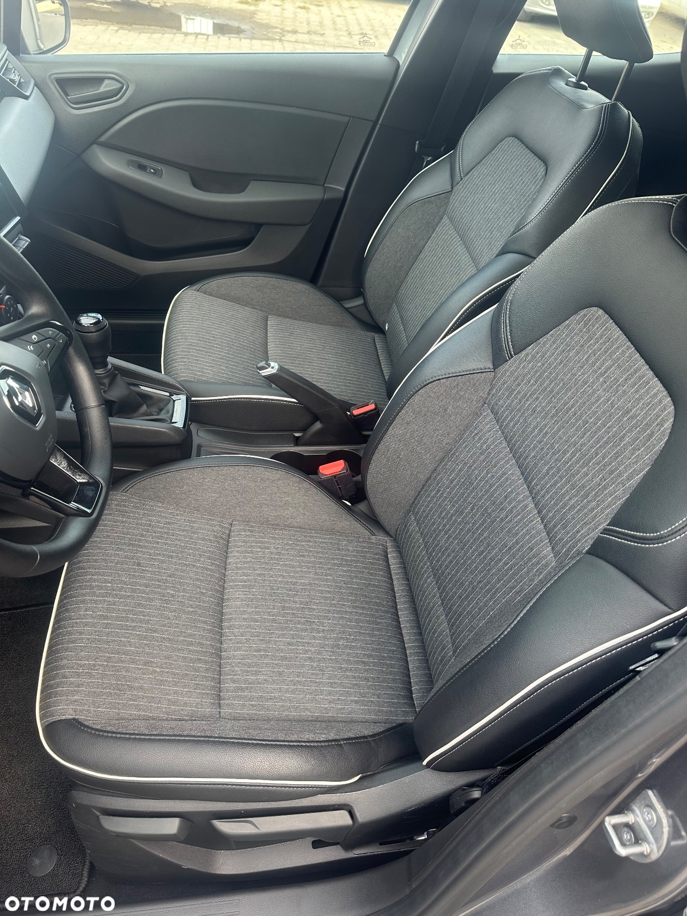 Renault Clio - 9