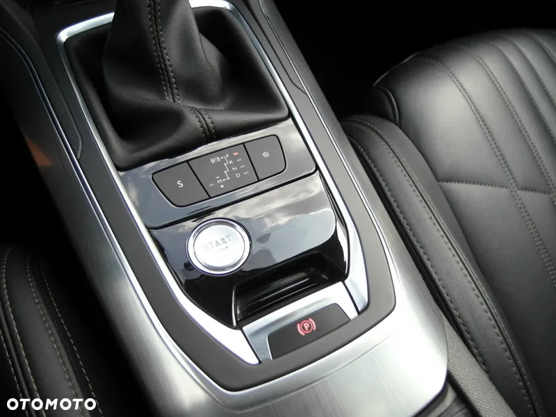 Peugeot 308 BlueHDi FAP 150 Stop&Start Automatik Allure - 32