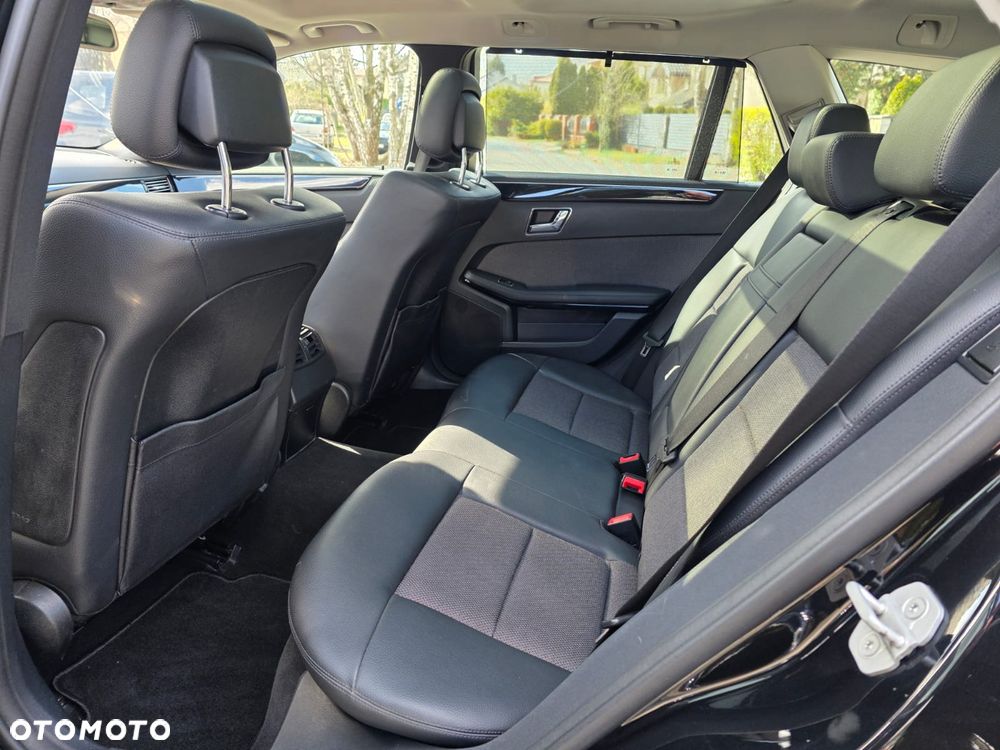 Mercedes-Benz Klasa E 350 CDI DPF BlueEFFICIENCY 7G-TRONIC Avantgarde - 22