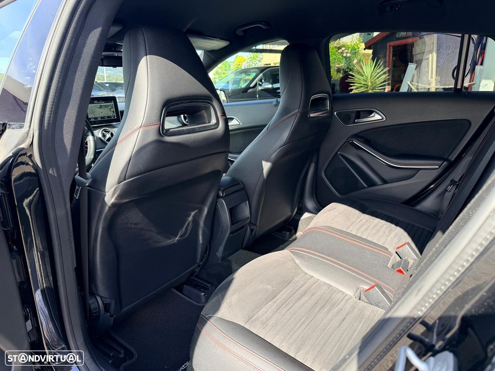Mercedes-Benz CLA 180 d 7G-DCT AMG Line - 7
