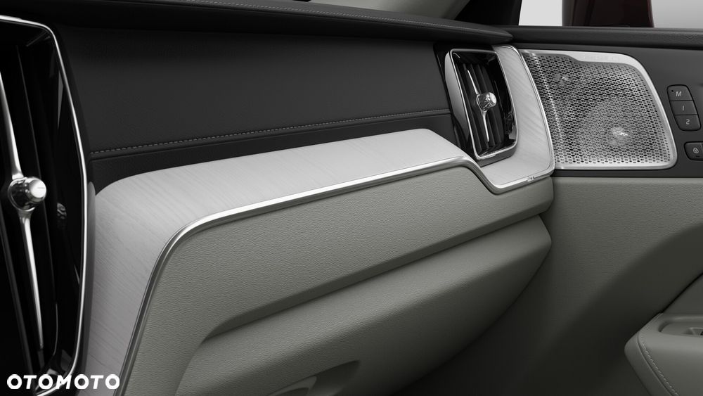 Volvo XC 60 B5 B AWD Ultra Bright - 10