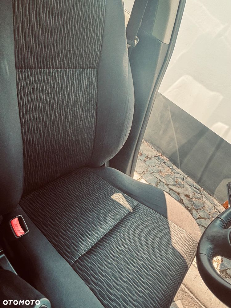 Suzuki Grand Vitara 1.9 DDiS Premium - 20