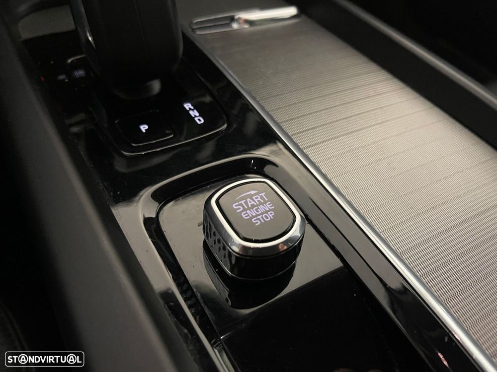 Volvo V60 2.0 B4 Momentum Geartronic - 26