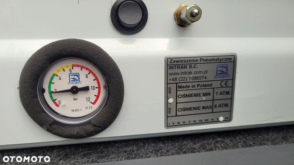 Iveco Gazelle NN - 16