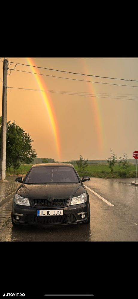 Skoda Octavia 2.0 TDI RS DSG - 2
