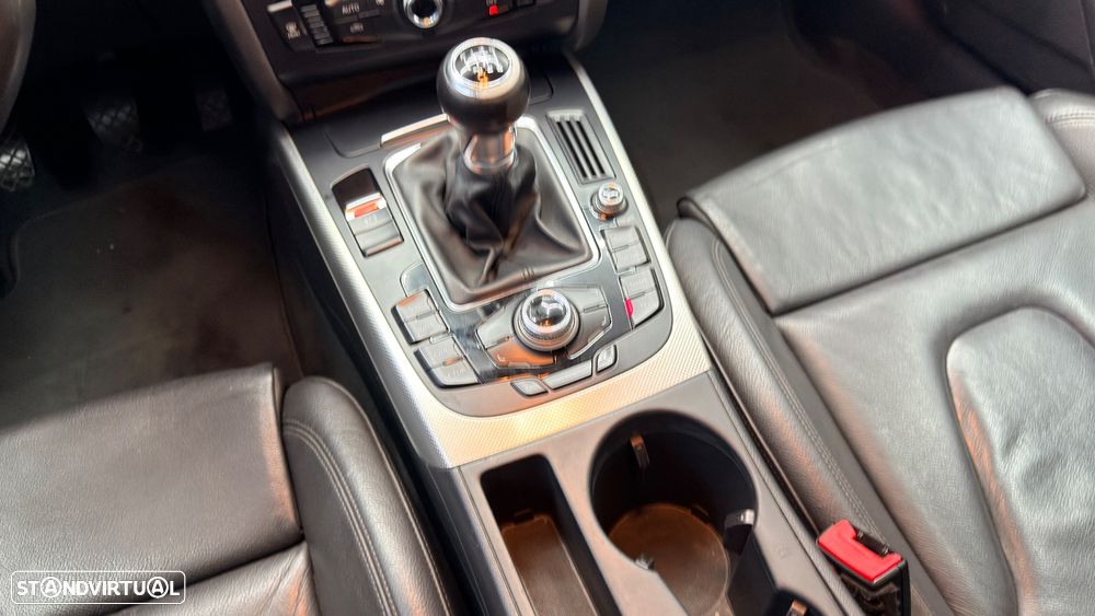 Audi A4 Avant 2.0 TDI S-line - 22