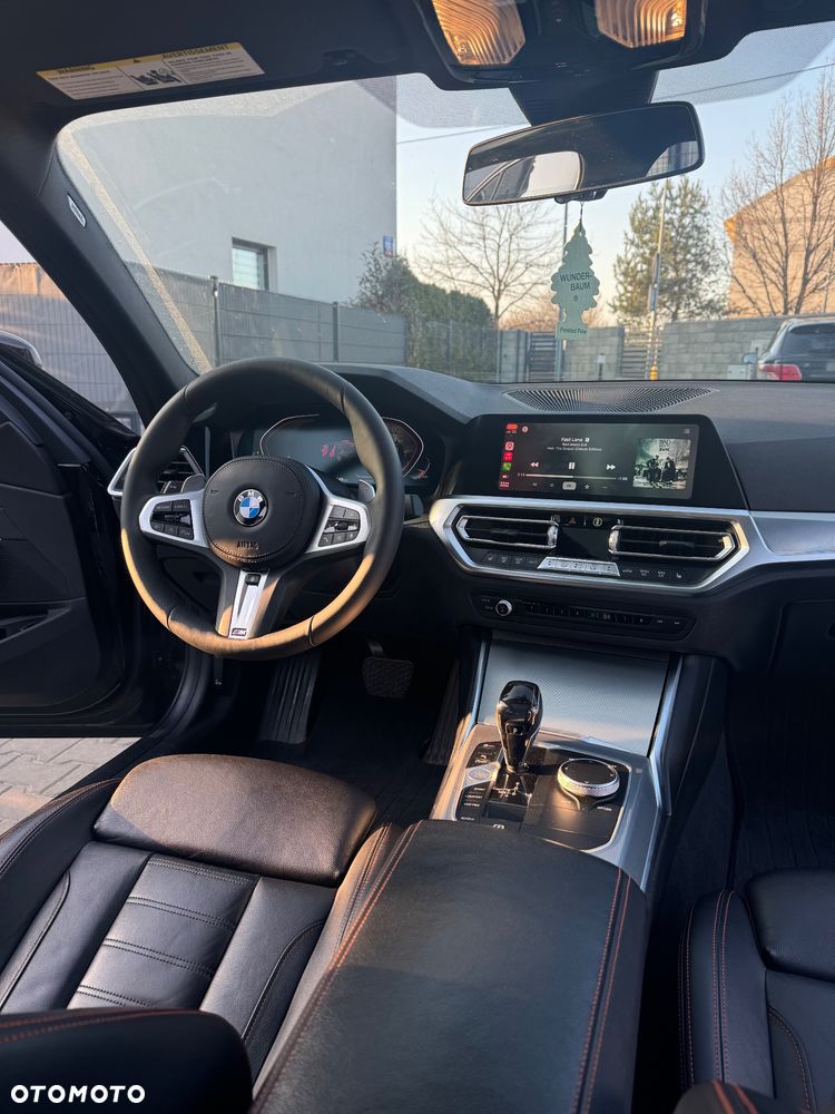 BMW Seria 3 330i xDrive Sport - 34