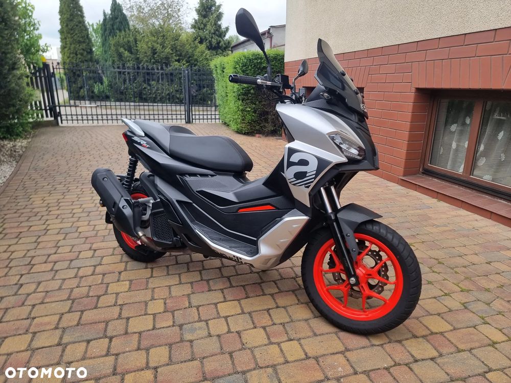 Aprilia SR - 1