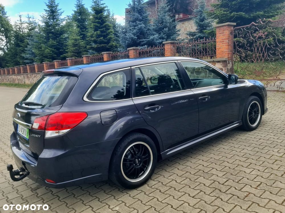 Subaru Legacy 2.0i Active - 11