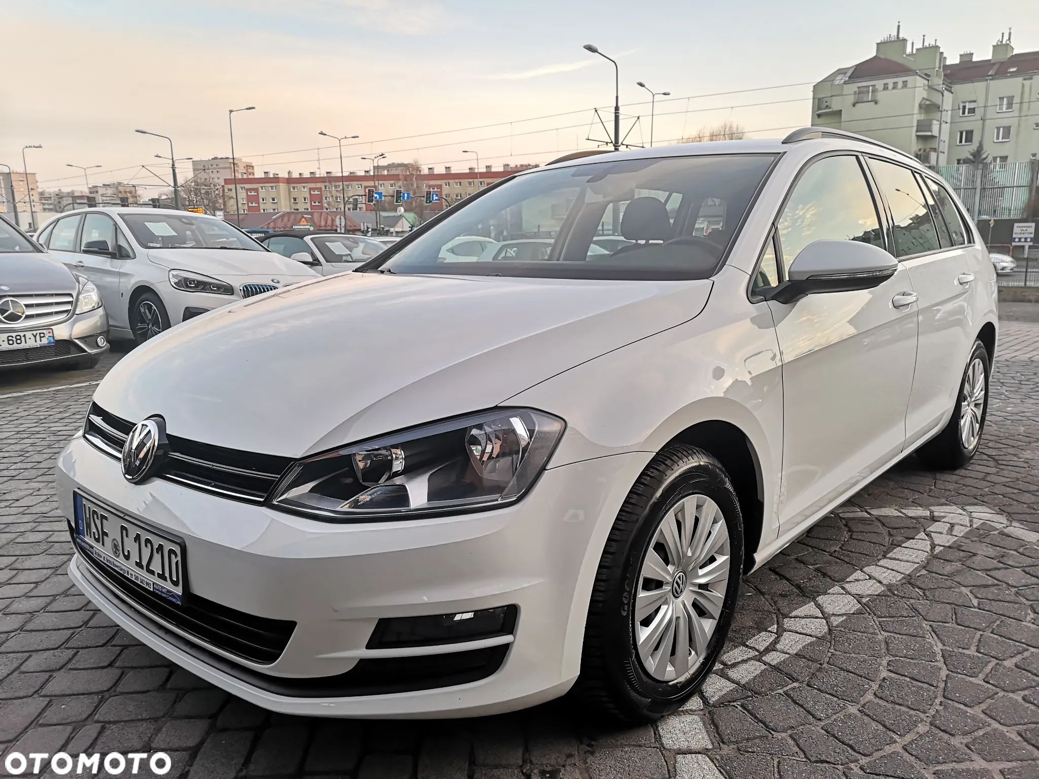 Volkswagen Golf 1.2 TSI BlueMotion Technology Trendline - 1