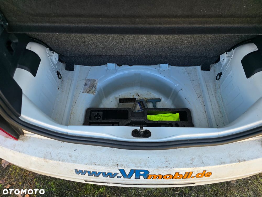 Volkswagen up! - 11