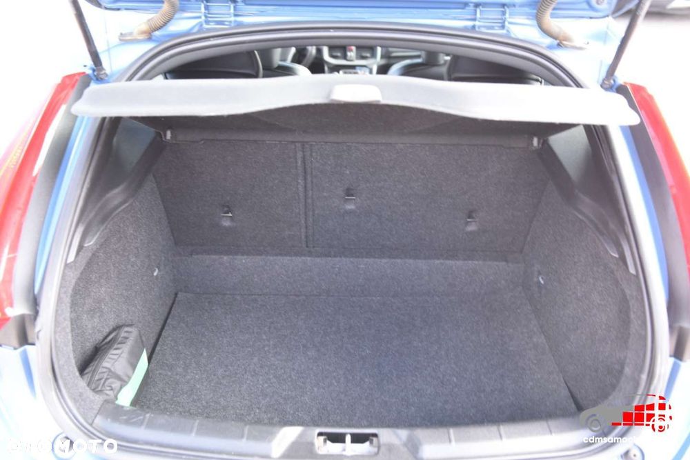 Volvo V40 - 19